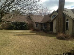 2515 Fawn Rdg, Castleton, NY 12033