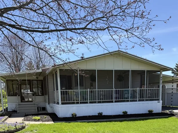 6415 Murphy Dr, Victor, NY 14564