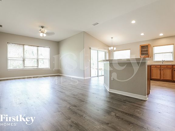 5th image of 1603 Scarlett Ave