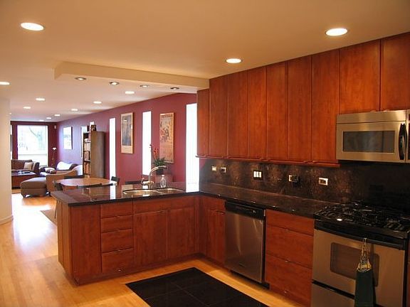 4th image of 1816 W Wabansia Ave #1