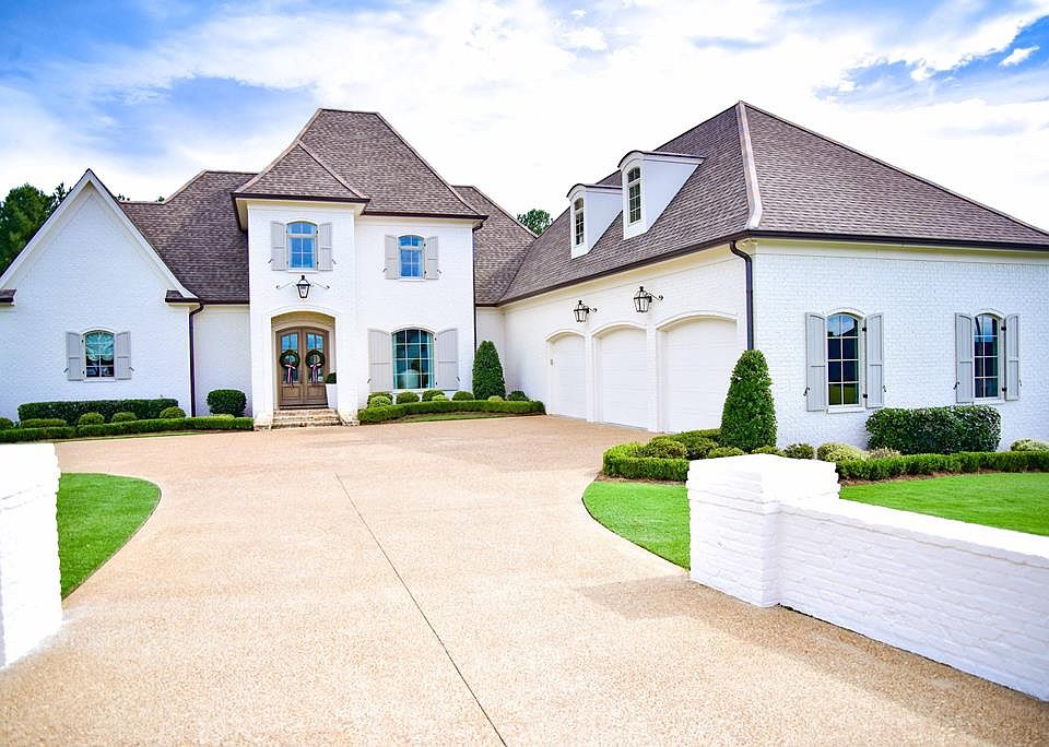 1st image of 512 Fazio Dr