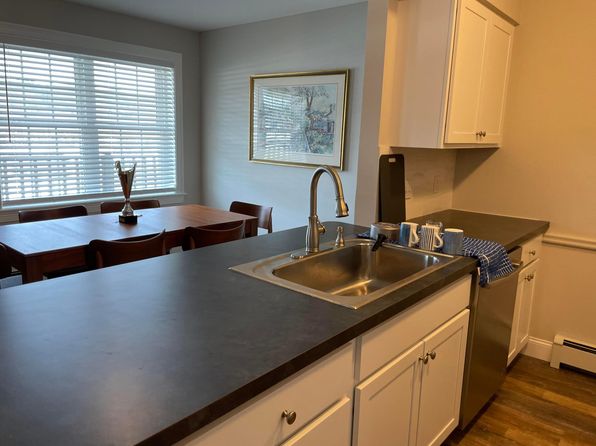 91 Village Green Cir #2