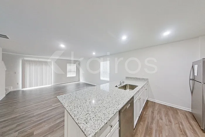 342 Ironwood Ct — Photo 3