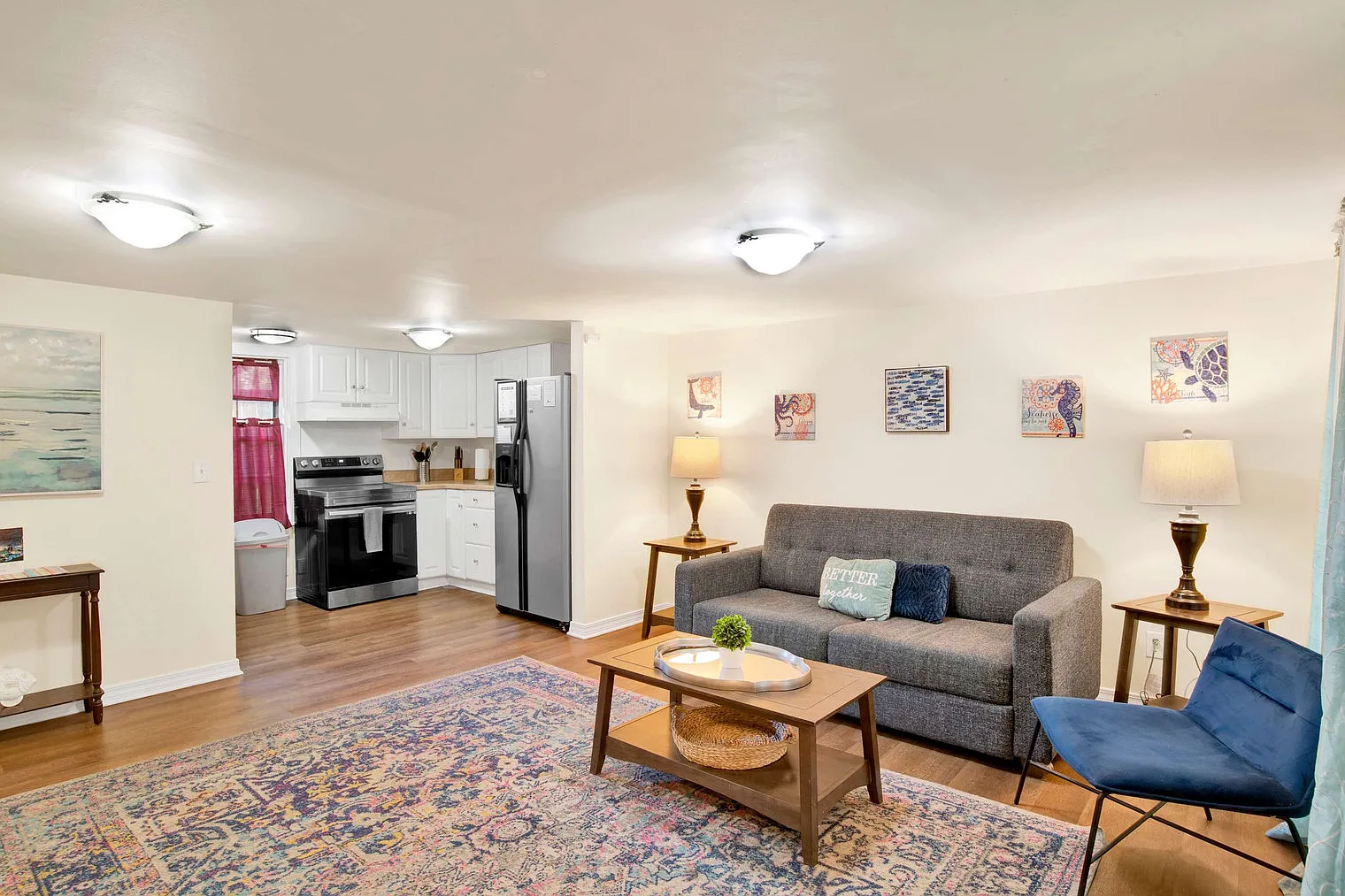 3 bed, 2.0 bath, 1420 sqft, $2,928 — Photo 2