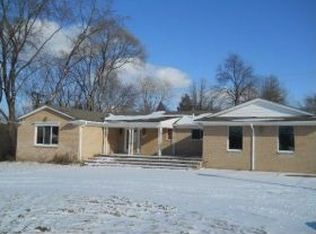 29700 Lahser Rd, Southfield, MI 48034