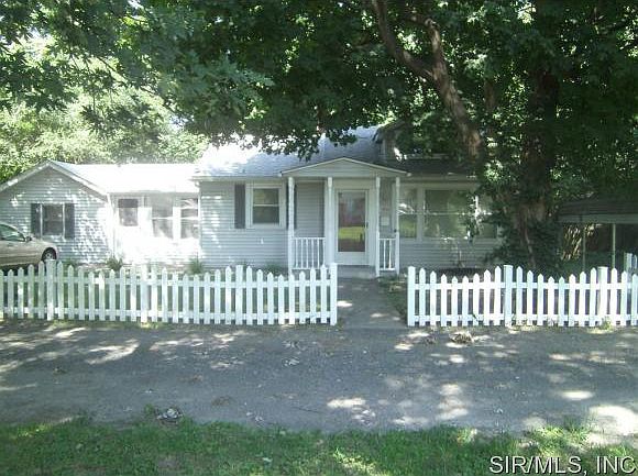1st image of 205 Audrey Ave