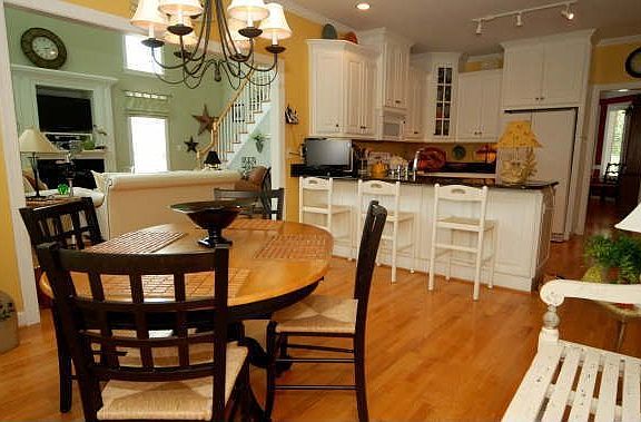 5th image of 20533 Madison Ct
