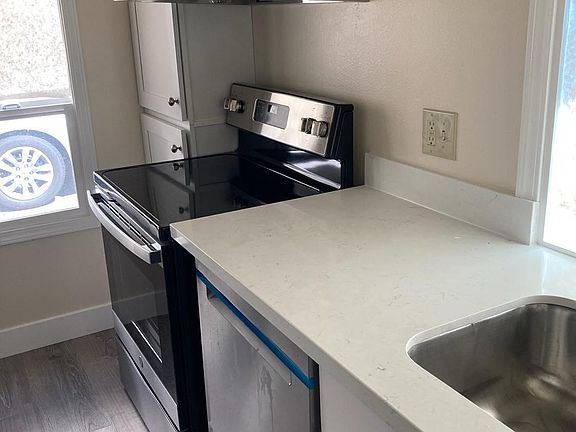 2nd image of 2900 Fuhrman Ave E #B