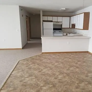 Nature's Edge Apartments — Photo 2