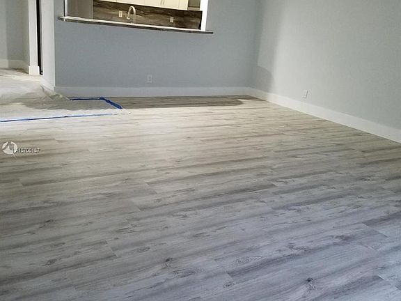 3rd image of 5201 SW 31st Ave APT 154