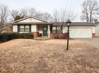 21 Oak Hill Ln, Saint Peters, MO