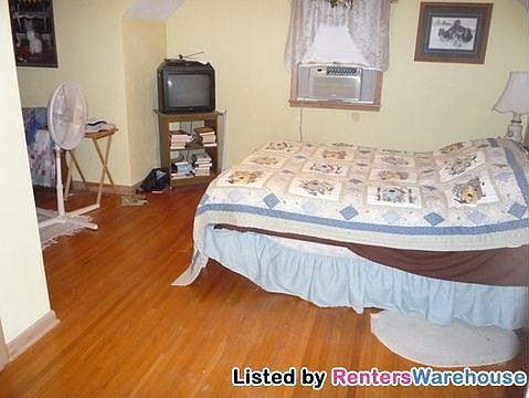 5th image of 2407 S Ave E
