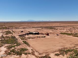 5797 Hunt Rd, Winslow, AZ 86047