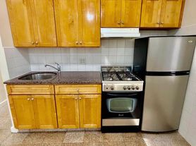 4706 4th Ave, Brooklyn, NY