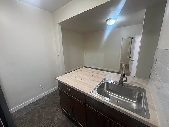 2nd image of 283 23rd St APT 3