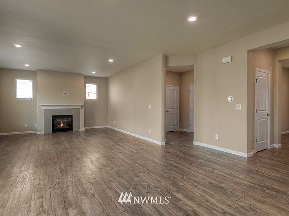 4th image of 15301 SE 278th Place #11