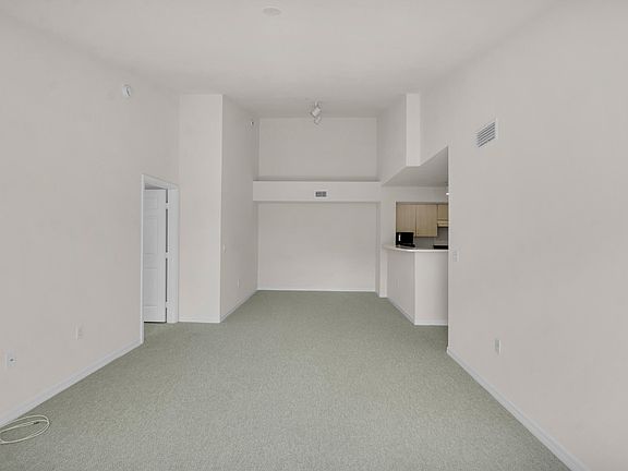 3rd image of 520 SW 111TH Avenue #301