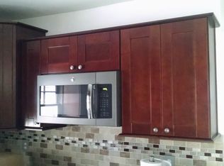 1293 E Aurora Rd, Macedonia, OH 44056