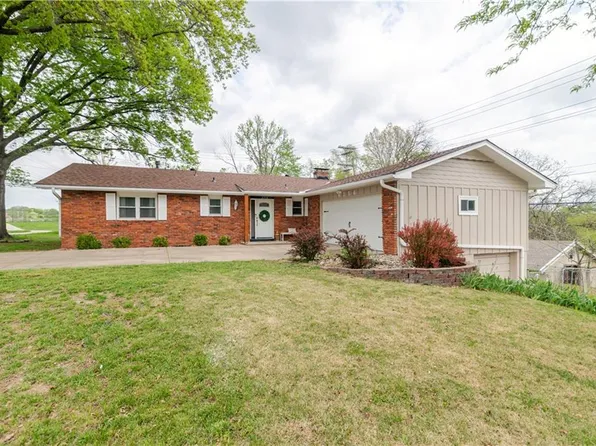 6354 Freeman Ave, Kansas City, KS 66102