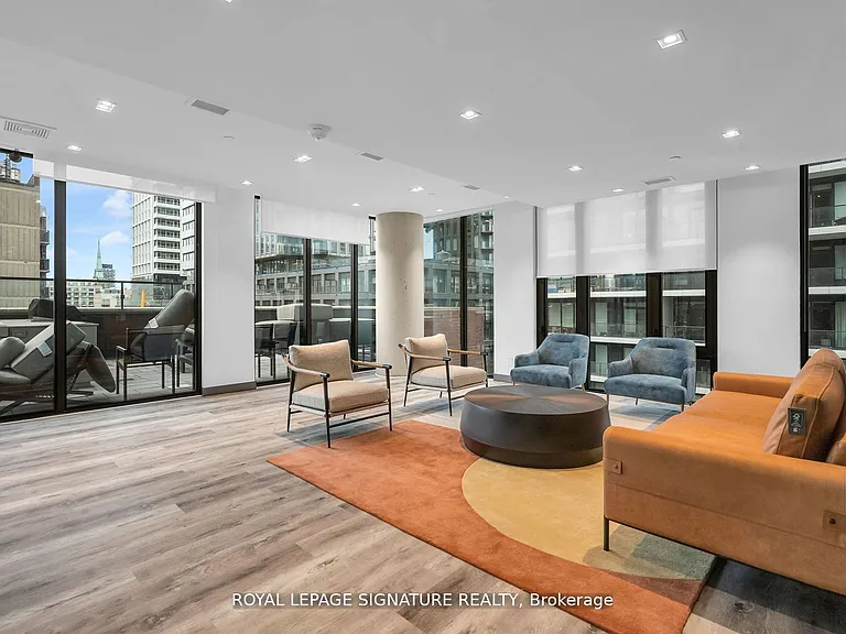 47 Mutual St #506 — Photo 23