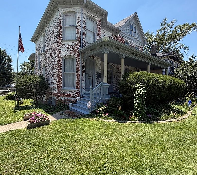 1st image of 451 W Macon St