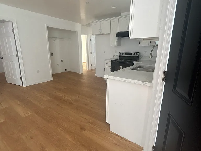 1415 Virginia St — Photo 5