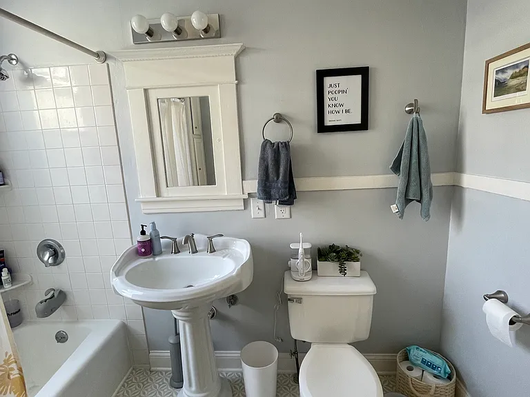 641 Fillmore St NE #1 — Photo 8
