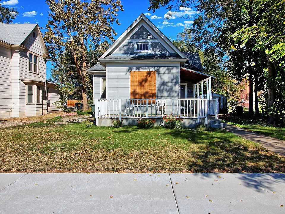 1st image of 430 Ouray Ave