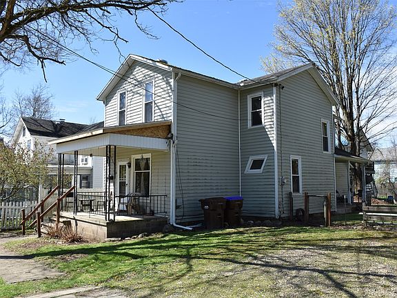 3rd image of 505 N 1st St