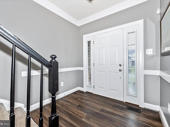 4th image of 5633 Bartonsville Rd
