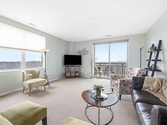 5th image of 1700 Riverwoods Dr APT 715