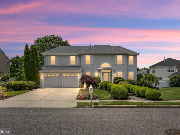 29 Dominion Dr, Marlton, NJ 08053