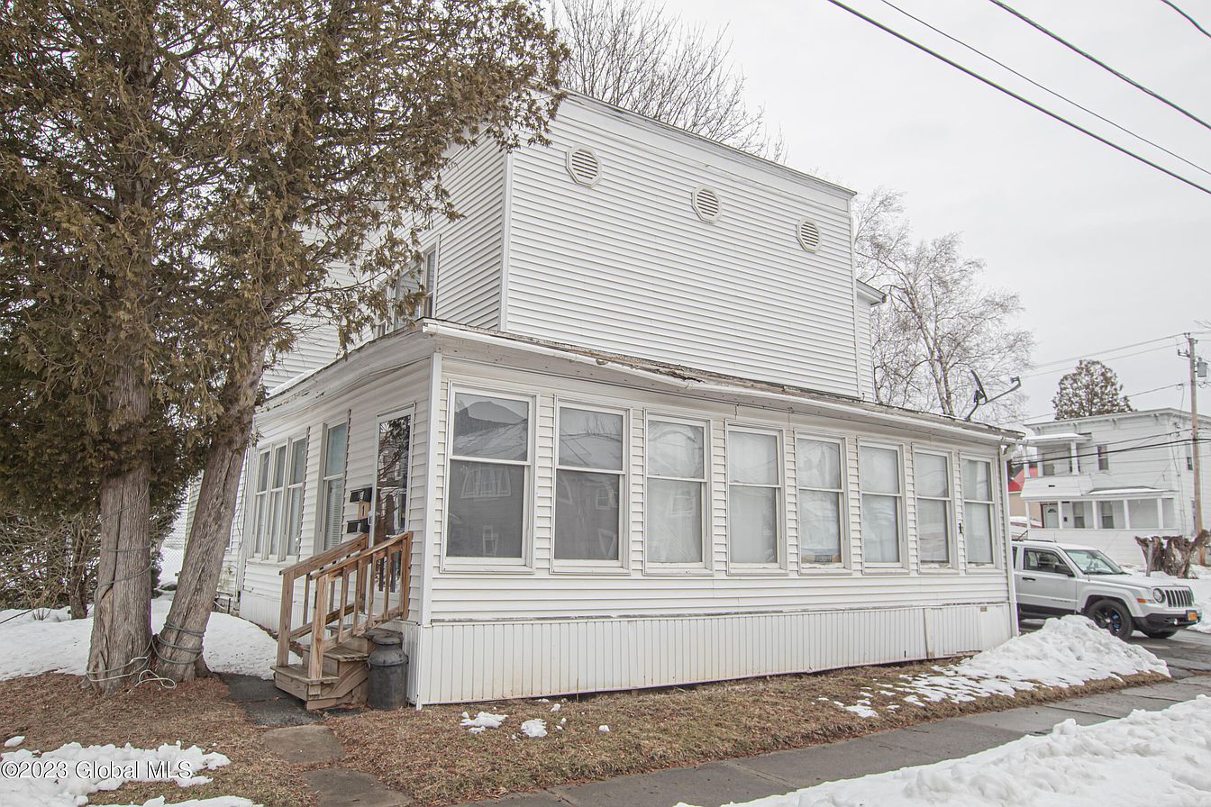 1st image of 1 Boardman Street