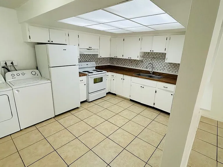 Charming 2-bedroom, 1-bathroom condo — Photo 11