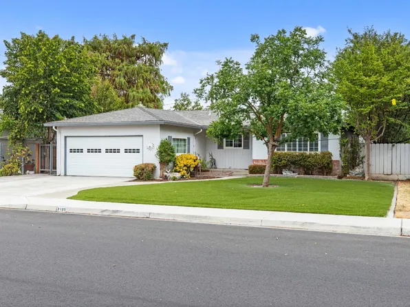 2105 Zinfandel Ln, Turlock, CA 95380