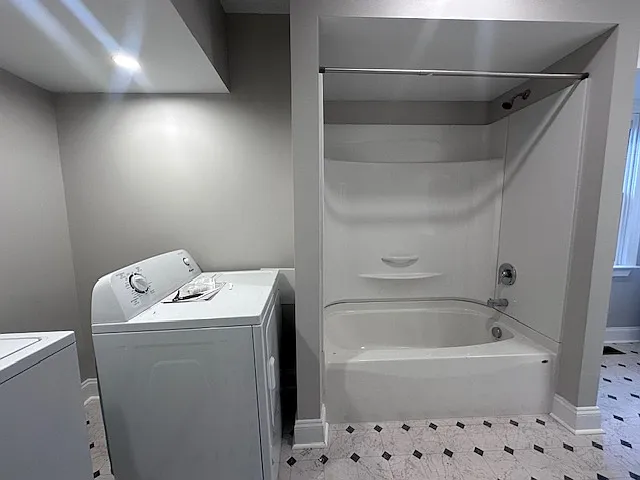 160 W Main St #2 — Photo 27