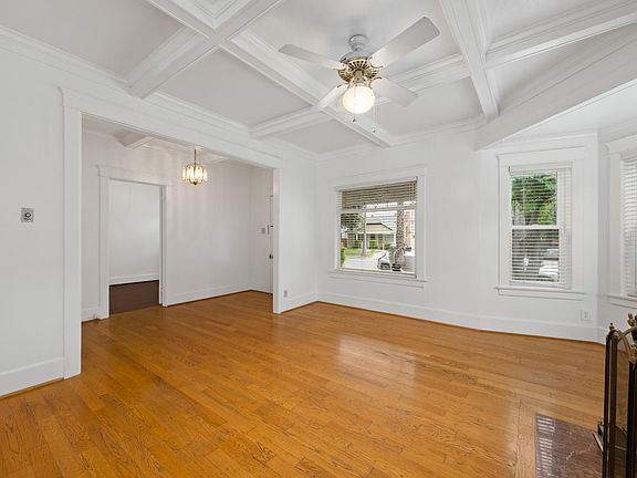 4th image of 1941 Fletcher Ave