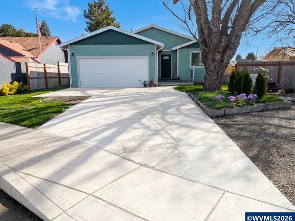 408 Clara Ct NE, Salem, OR 97301