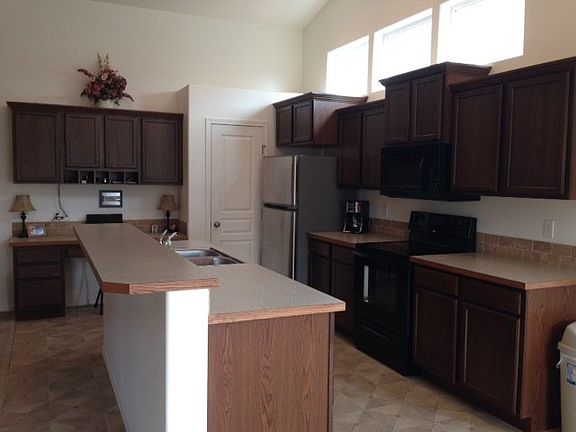 5th image of 1637 E Truman Dr