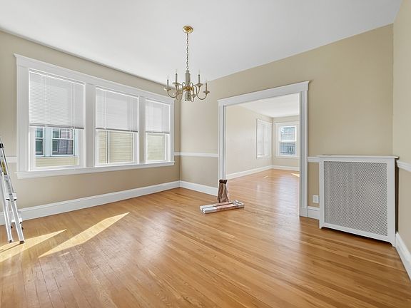 2nd image of 19 Stearns Ave