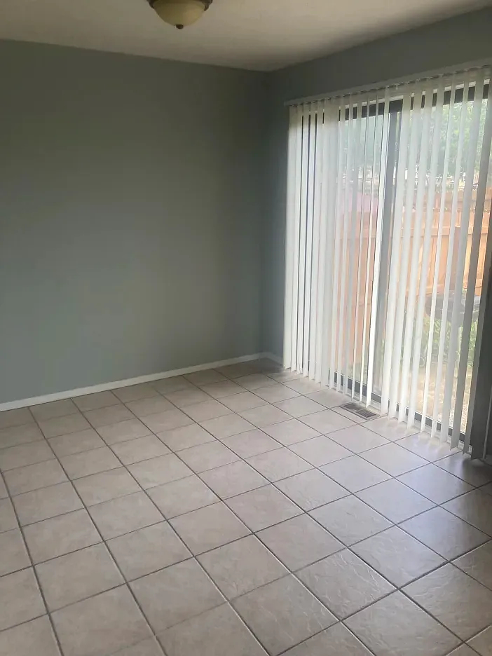 3 bed, 1.5 bath, $1,800 — Photo 2