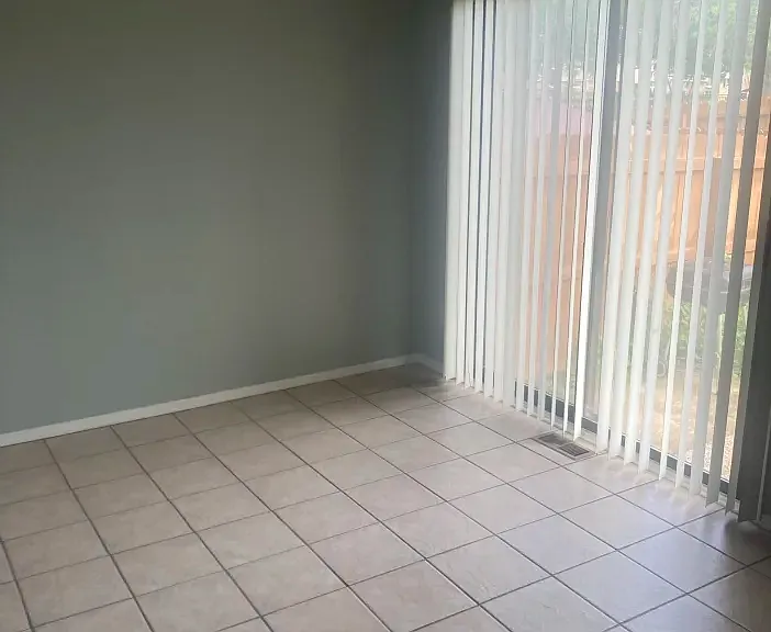 510 Halifax Cir — Photo 2