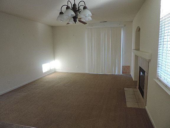 3rd image of 1264 Mountain Rose Dr