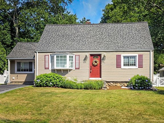 3rd image of 47 Maple Cir