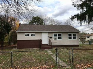 60 Saint Peters Dr, Brentwood, NY 11717