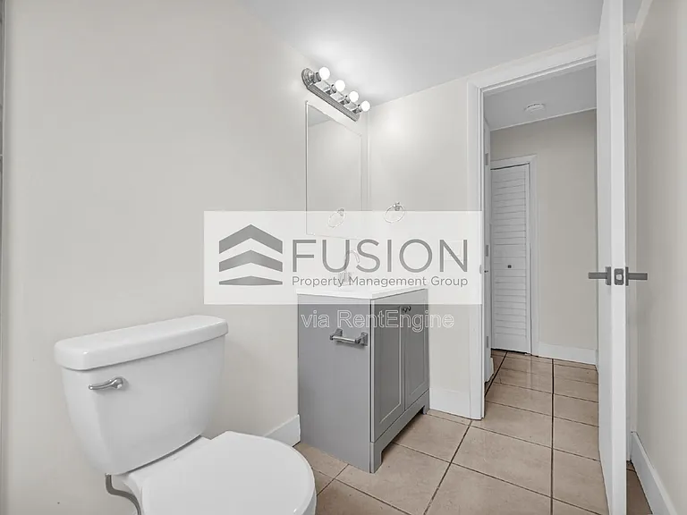 861 SW 74th Ter #102D — Photo 9