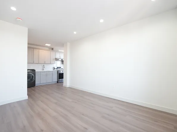 63-68 Austin Street image 9 of 14