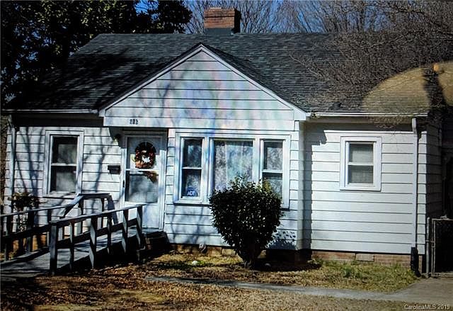 1st image of 616 Westwood Cir