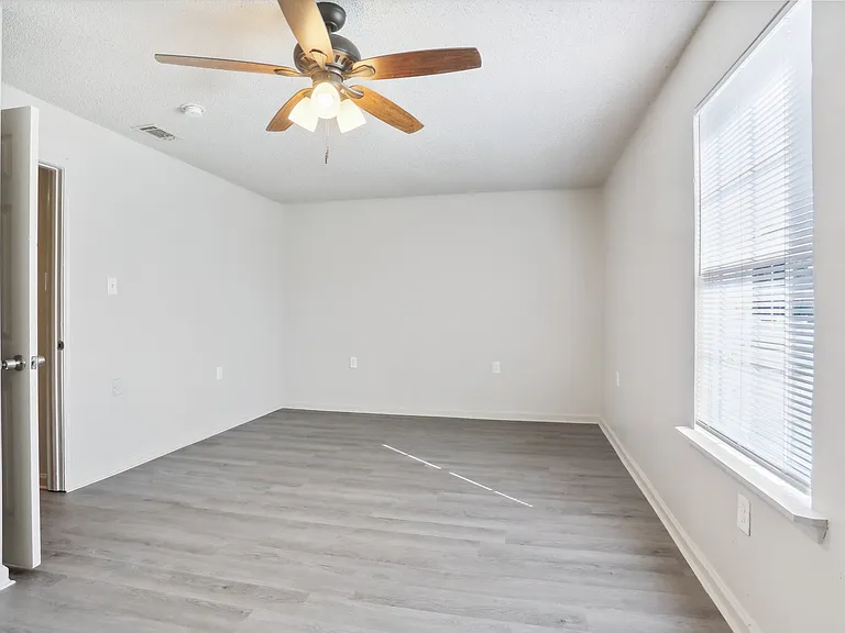 6782 Bundy Rd — Photo 7