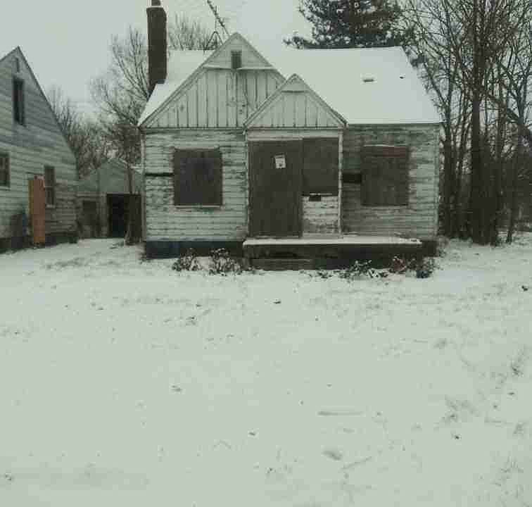 20210 Hickory